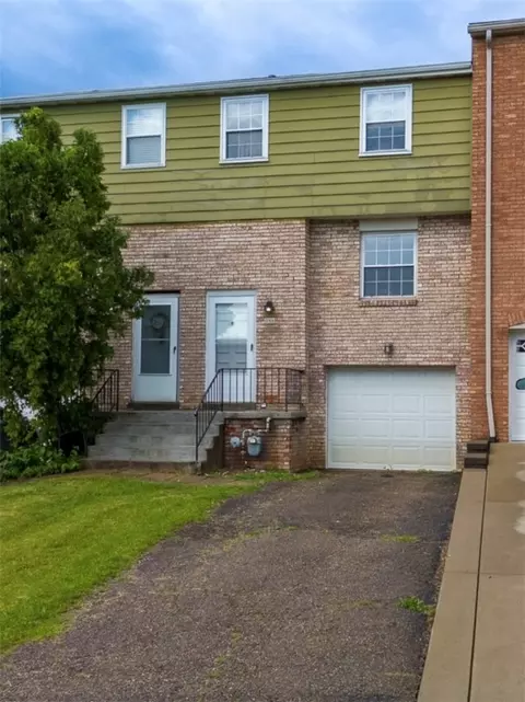 1753 Patrick Pl, South Park, PA 15129