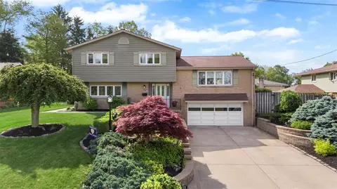 217 Greenvale Dr, Monroeville, PA 15146