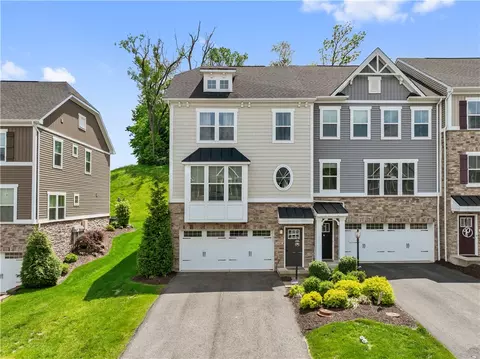 1418 Deer Creek Xing, Canonsburg, PA 15317