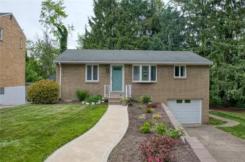 426 Ridgemont Dr, Pittsburgh, PA 15220