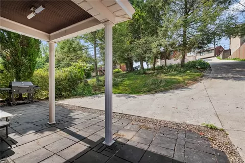 210 E Willock, Pittsburgh, PA 15227 photo 21