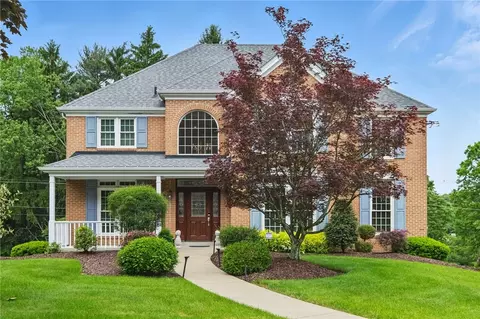 2536 Appletree Dr, Pittsburgh, PA 15241