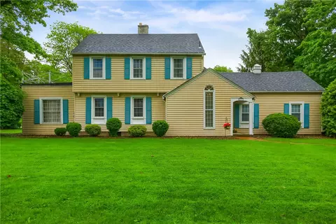 408 N Madison Ave, Grove City, PA 16127