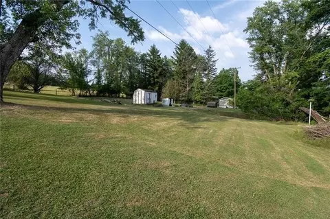 199 Mcclay Rd, Washington, PA 15301