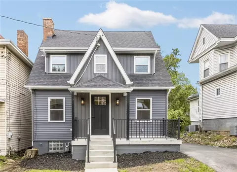 421 W College St, Canonsburg, PA 15317