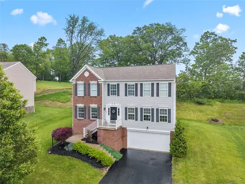 1033 Granite Dr, Mcdonald, PA 15057