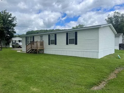 30 Jefferson Ests, Waynesburg, PA 15370
