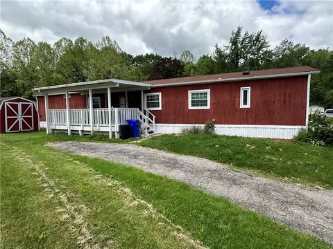 197 Redwood Dr, Oakdale, PA 15071