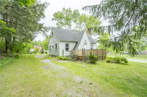1017 Olive Ave, Natrona Heights, PA 15065