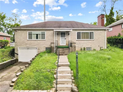 2029 Kendon Dr, Pittsburgh, PA 15221