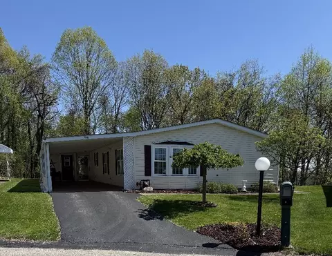 704 Ashley Ln, Murrysville, PA 15668