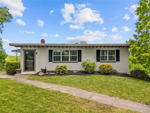 411 Sanitarium Rd, Washington, PA 15301