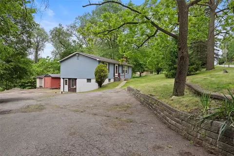 724 Camp Meeting Rd, Sewickley, PA 15143