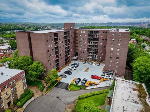 5600 Munhall Rd #201, Pittsburgh, PA 15217