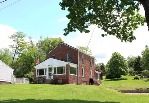 5827 Kings School Rd, Bethel Park, PA 15102