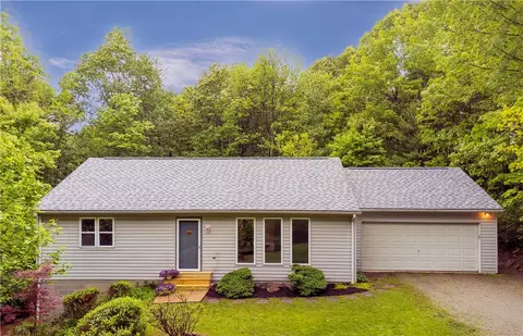1860 Washington Rd, Apollo, PA 15613