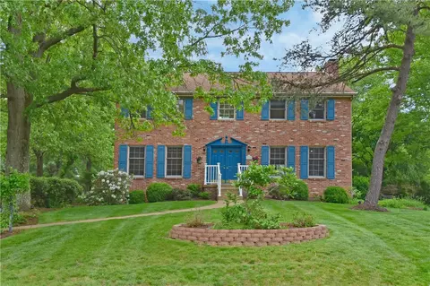 412 Forest Trails Dr, Wexford, PA 15090