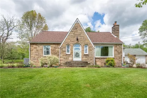 105 Hillside Rd, Derry, PA 15627