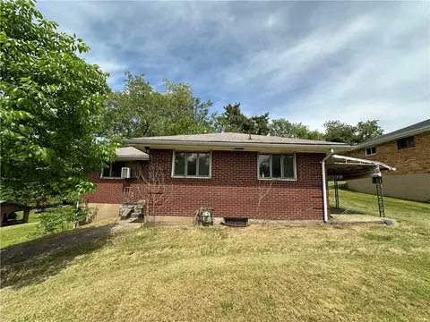 1020 Wren Dr, Mckees Rocks, PA 15136