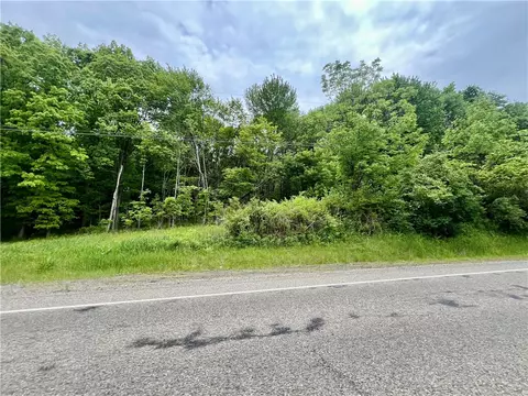 953 Perry Hwy, Harmony, PA 16037