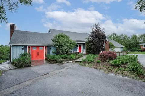 3 Coates Ln, Indiana, PA 15701