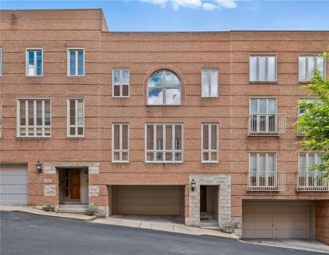 202 N Woodland Rd, Pittsburgh, PA 15232
