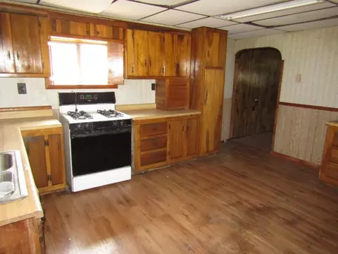 112 Wall St, Everson, PA 15631 photo 12