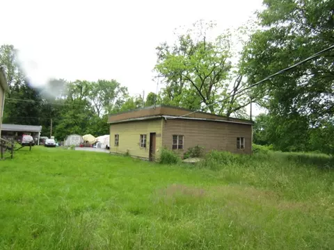 112 Wall St, Everson, PA 15631 photo 6