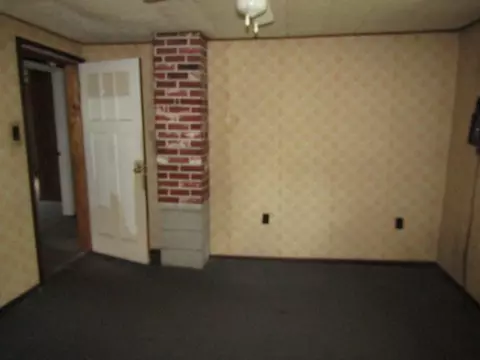 112 Wall St, Everson, PA 15631 photo 25