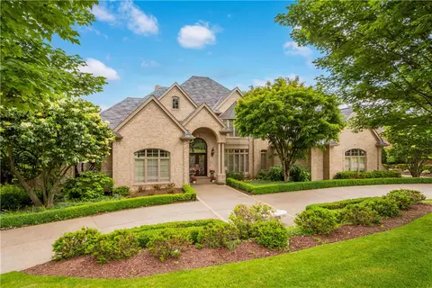 1051 Meridian Dr, Presto, PA 15142