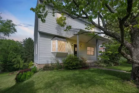 61 Ehle Ave, Coraopolis, PA 15108