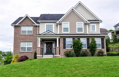 1624 Windsor Rd, Irwin, PA 15642