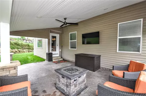 1624 Windsor Rd, Irwin, PA 15642 photo 39