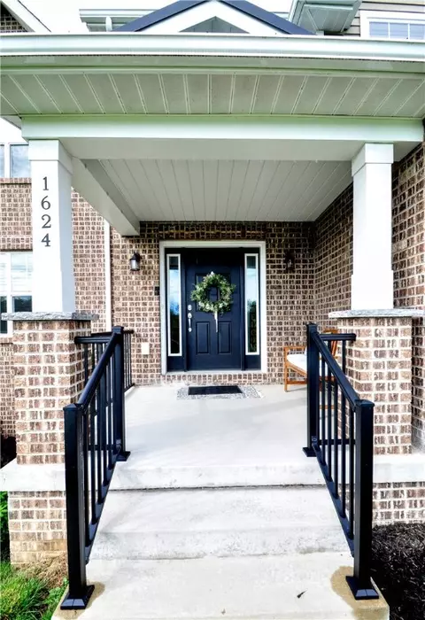 1624 Windsor Rd, Irwin, PA 15642 photo 3