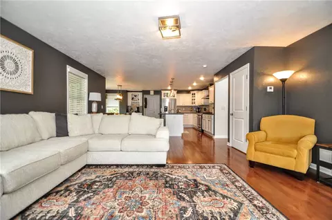 1624 Windsor Rd, Irwin, PA 15642 photo 12