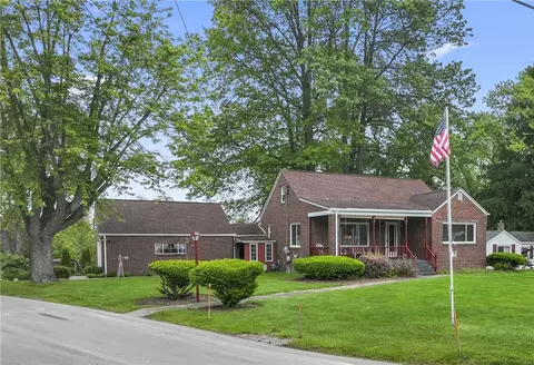 146 Samuel St, Beaver Falls, PA 15010