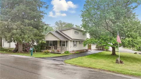 2735 20th Street Ext, Beaver Falls, PA 15010