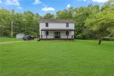 677 Fairlane Blvd, New Galilee, PA 16141