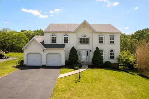 821 Kingston Dr, Mcdonald, PA 15057