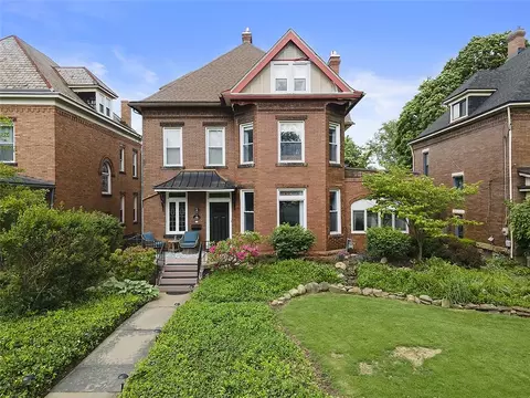 194 Beaver St, Beaver, PA 15009