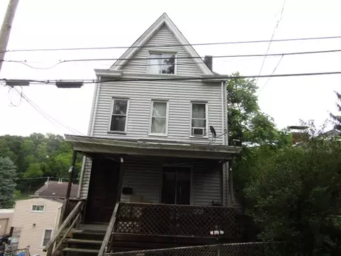 3024 Wadlow St, Pittsburgh, PA 15212