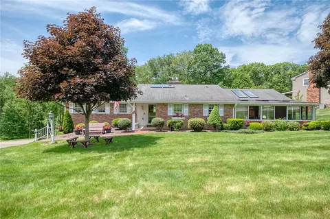 117 Glenfield Dr, Beaver, PA 15009