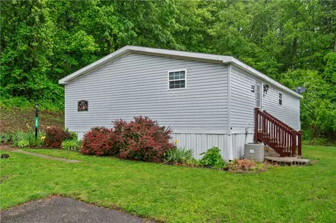 306 Evergreen Ct, Export, PA 15632 photo 24