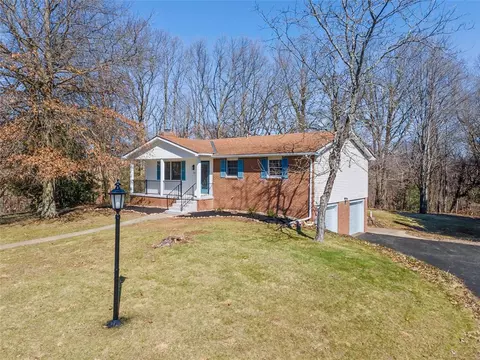 1211 Pleasant St, Aliquippa, PA 15001
