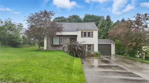 2022 Circle Dr, Aliquippa, PA 15001