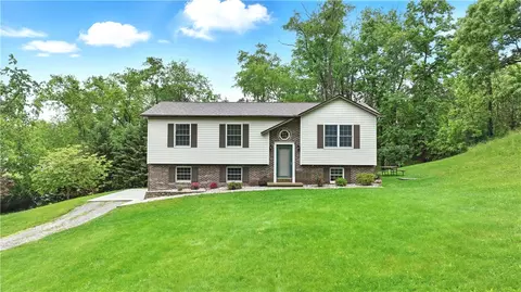 406 Maple Dr, Greensburg, PA 15601