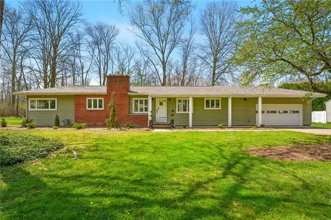 385 Vogan Dr, Mercer, PA 16137