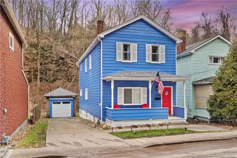 1320 Ravine St, Homestead, PA 15120