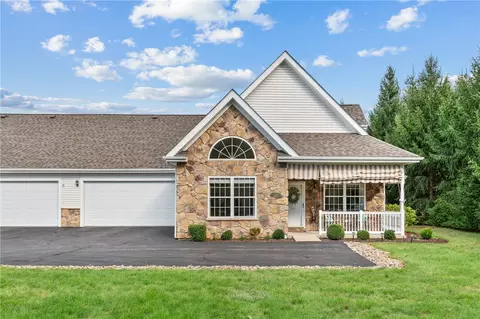 139 Canter Ln, Gibsonia, PA 15044