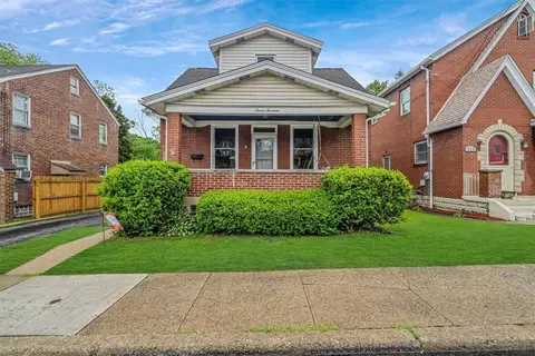 714 Saint Clair Ave, Clairton, PA 15025